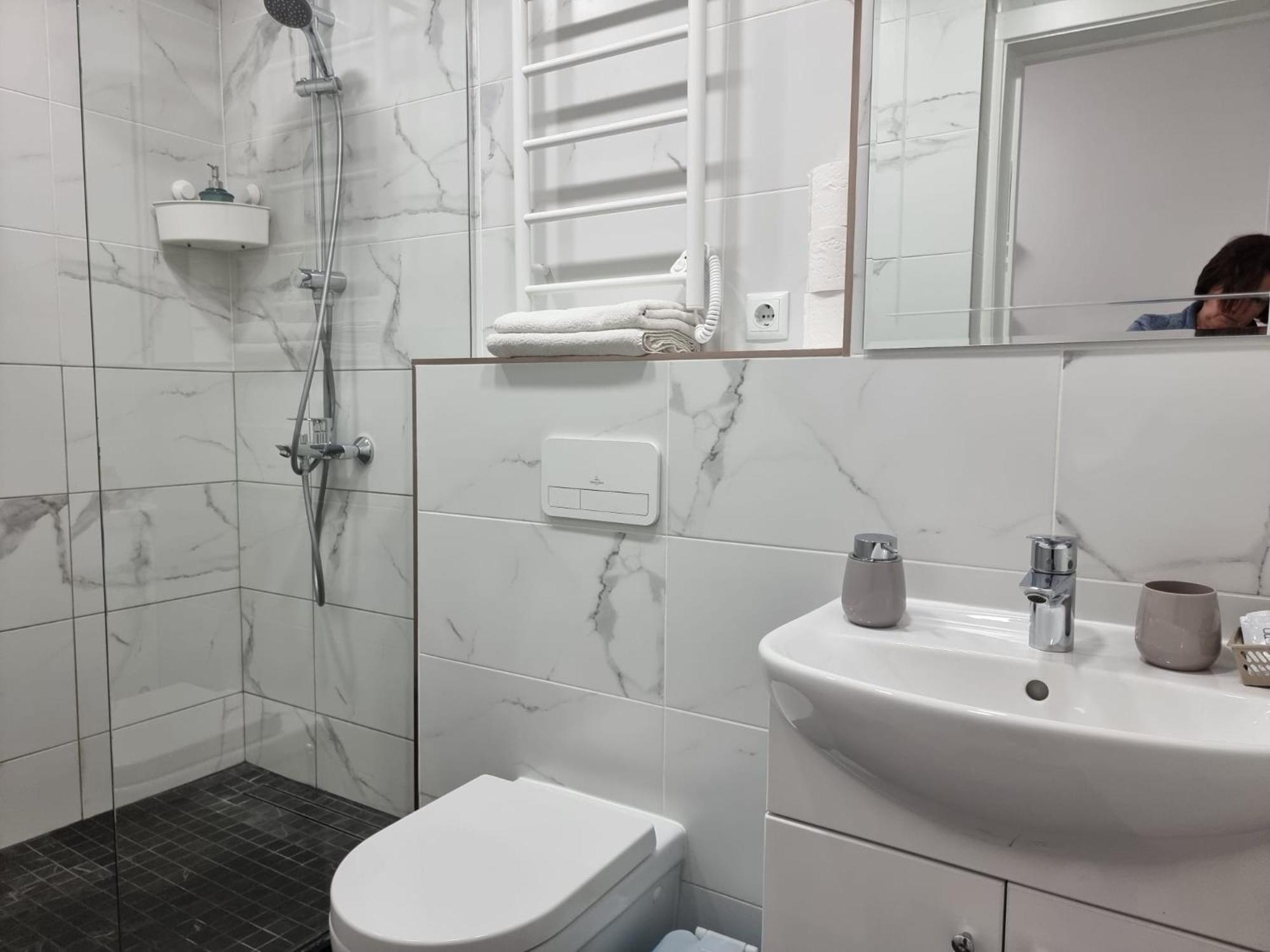 City Inn Riga Apartment, New Renovated In Quiet Center With Balcony With Parking Ngoại thất bức ảnh