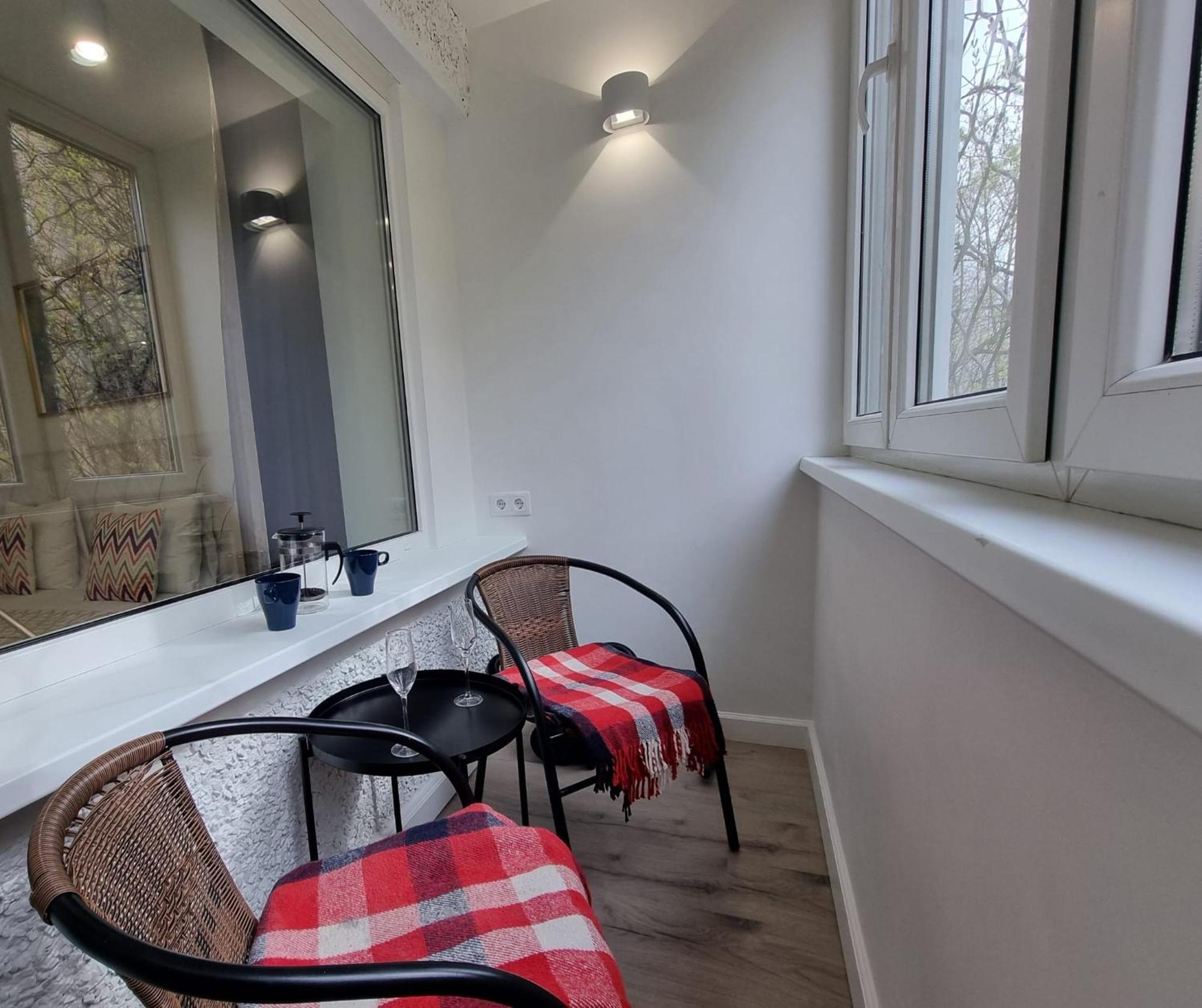 City Inn Riga Apartment, New Renovated In Quiet Center With Balcony With Parking Ngoại thất bức ảnh